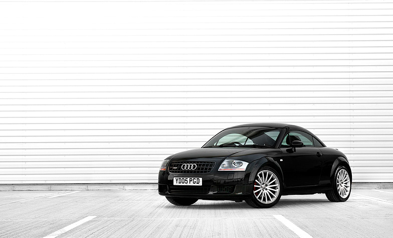 Audi-tt-photography-front shot